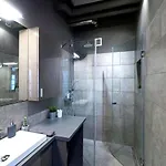 Vaci Street - Location In Budapest, Steps From The Danube شقة بودابست
