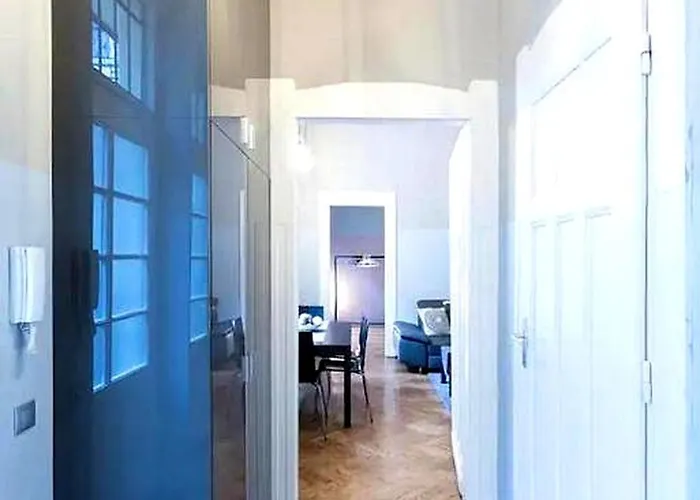 Vaci Street - Location In Budapest, Steps From The Danube Budapest